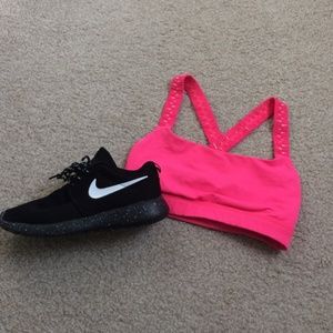 Lululemon "cross my heart" bra size 4